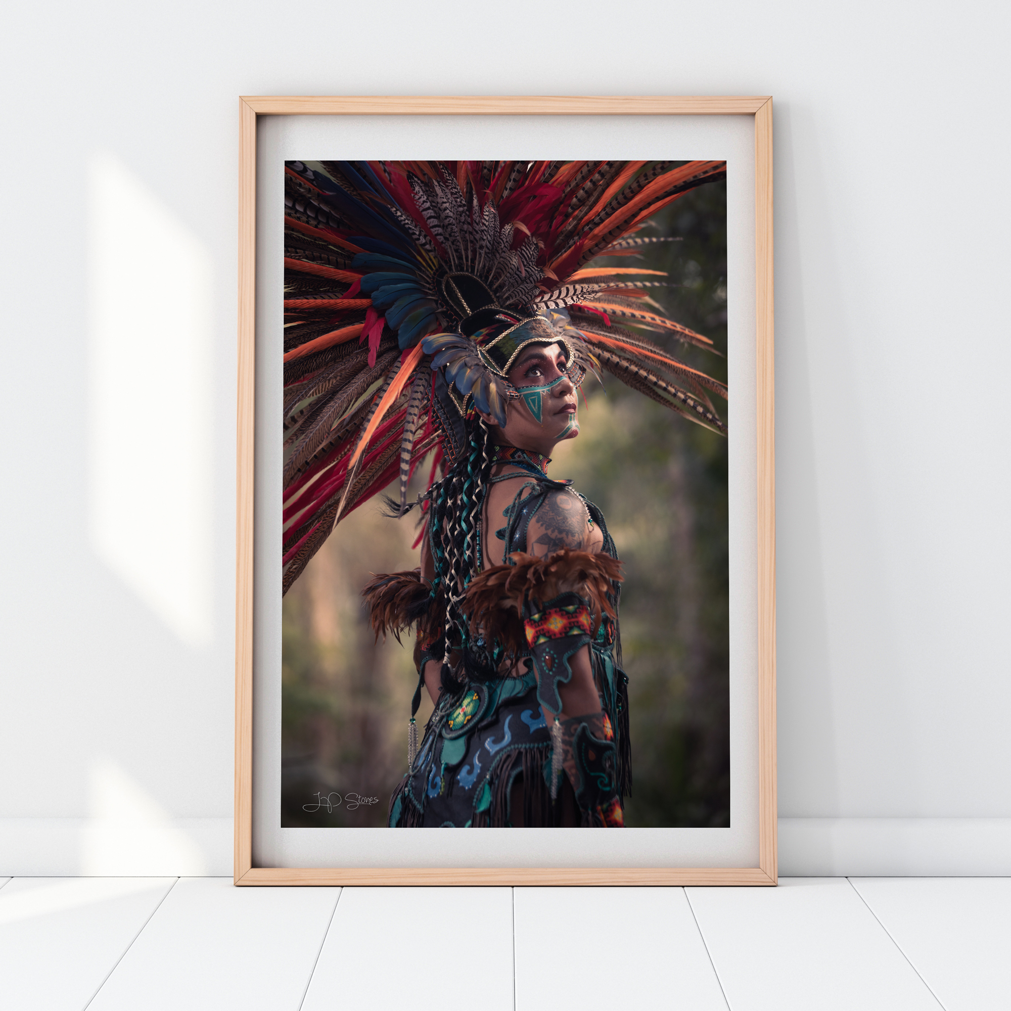 6367_frame_wood_light_vertical